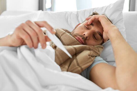 Fever and infection specialist Greater Noida - Dr. Manuj Sondhi
